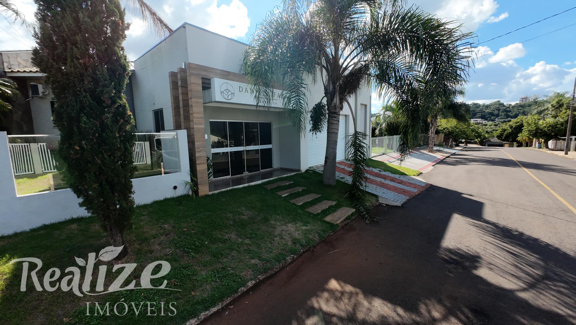 Ampla sala comercial