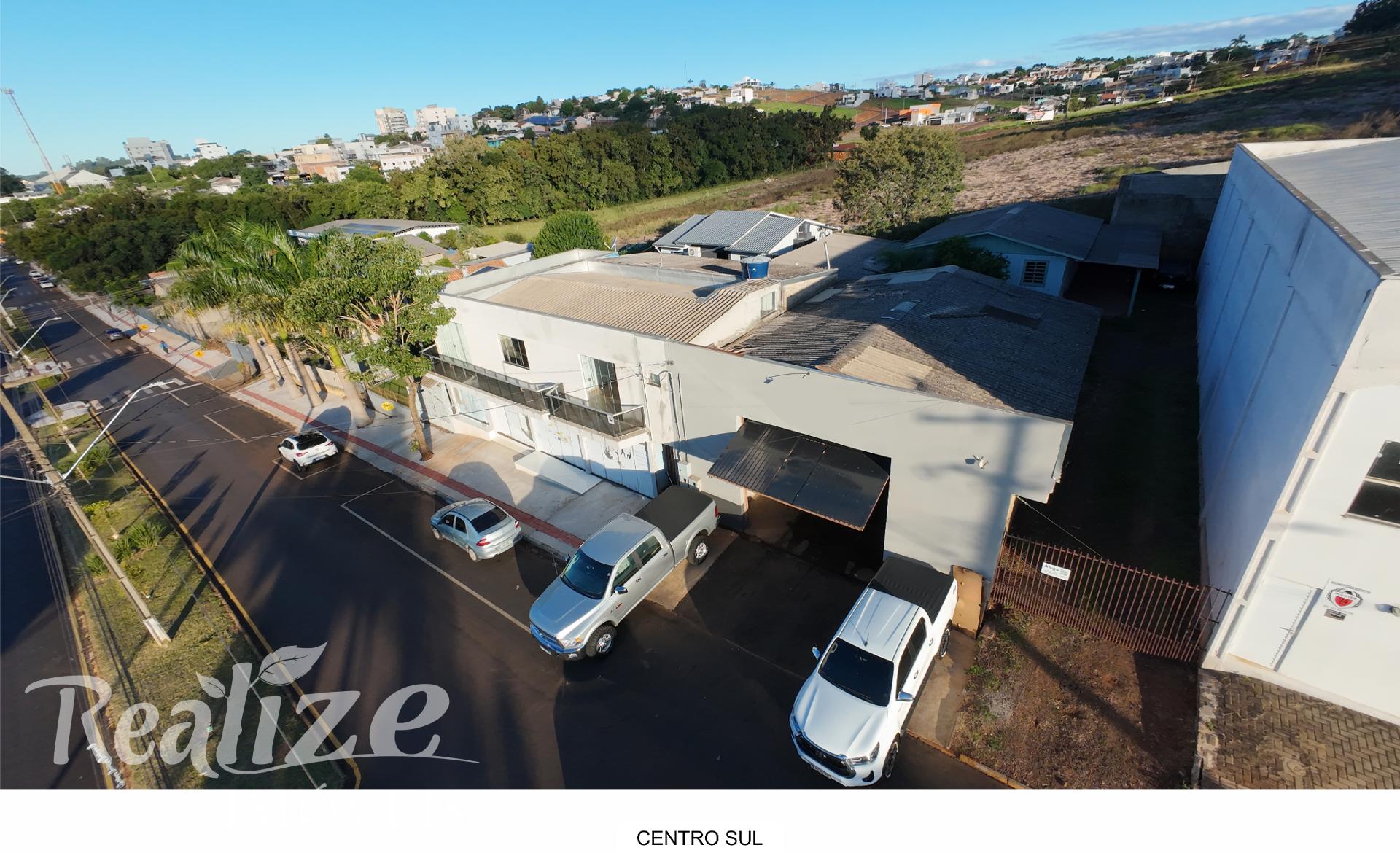 BARRACÃO INDUSTRIAL COM CASA ANEXO, ACESSO LATERAL