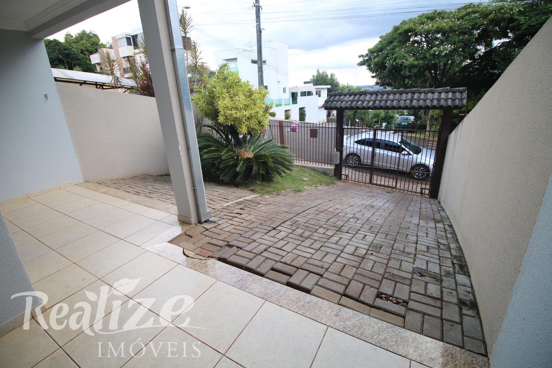 SOBRADO COM COZINHA PLANEJADA