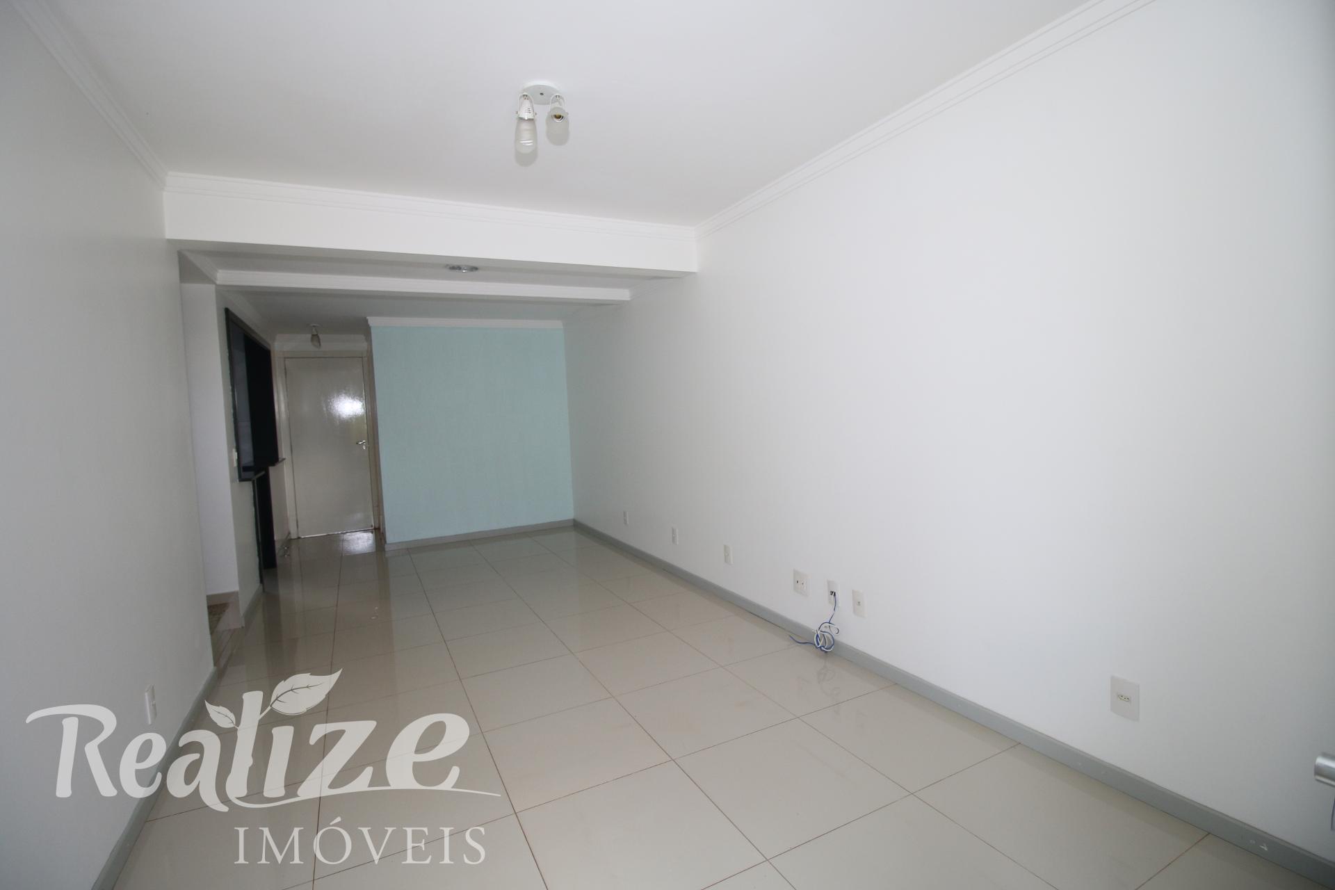 SOBRADO COM COZINHA PLANEJADA