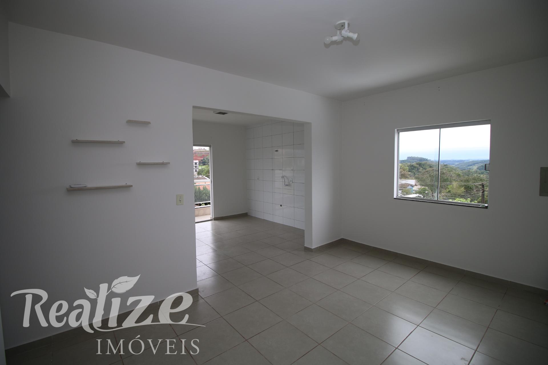 APARTAMENTO COM AR E VAGA DE GARAGEM ESPAÇOSA
