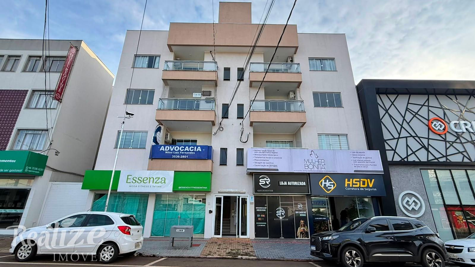 Apartamento com cozinha e central de gás.
