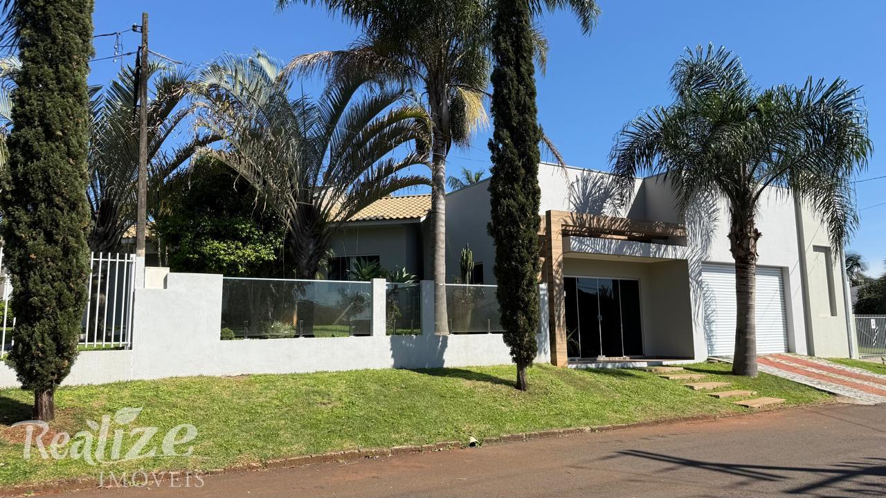 CASA COM PISCINA AQUECIDA E ENERGIA SOLAR