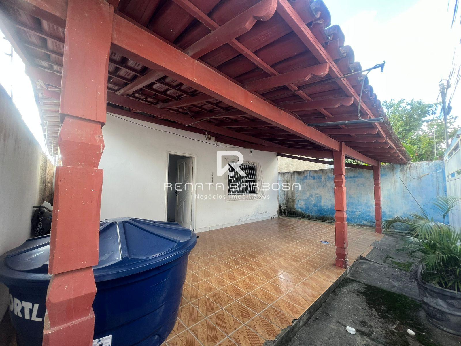 Casa para venda no Centro de Teixeira de Freitas, Bahia.