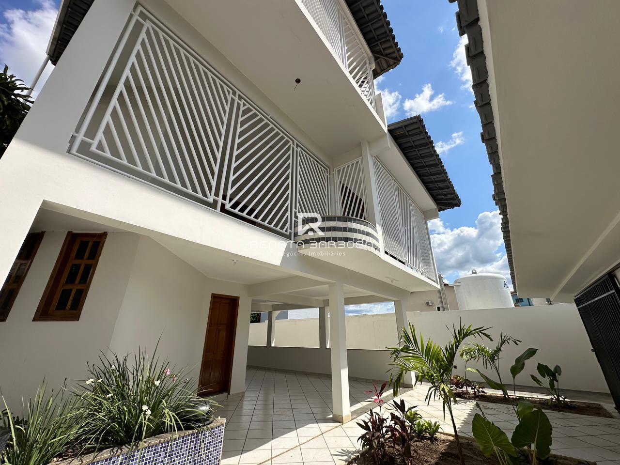 Casa alto padr?o ? venda no bairro Jardim Caripe em Teixeira d...