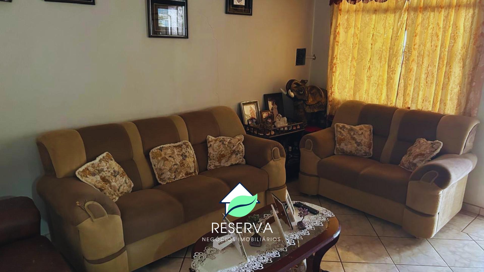 Amplo Terreno com 1.036m² e Casa Espaçosa na Vila Yolanda