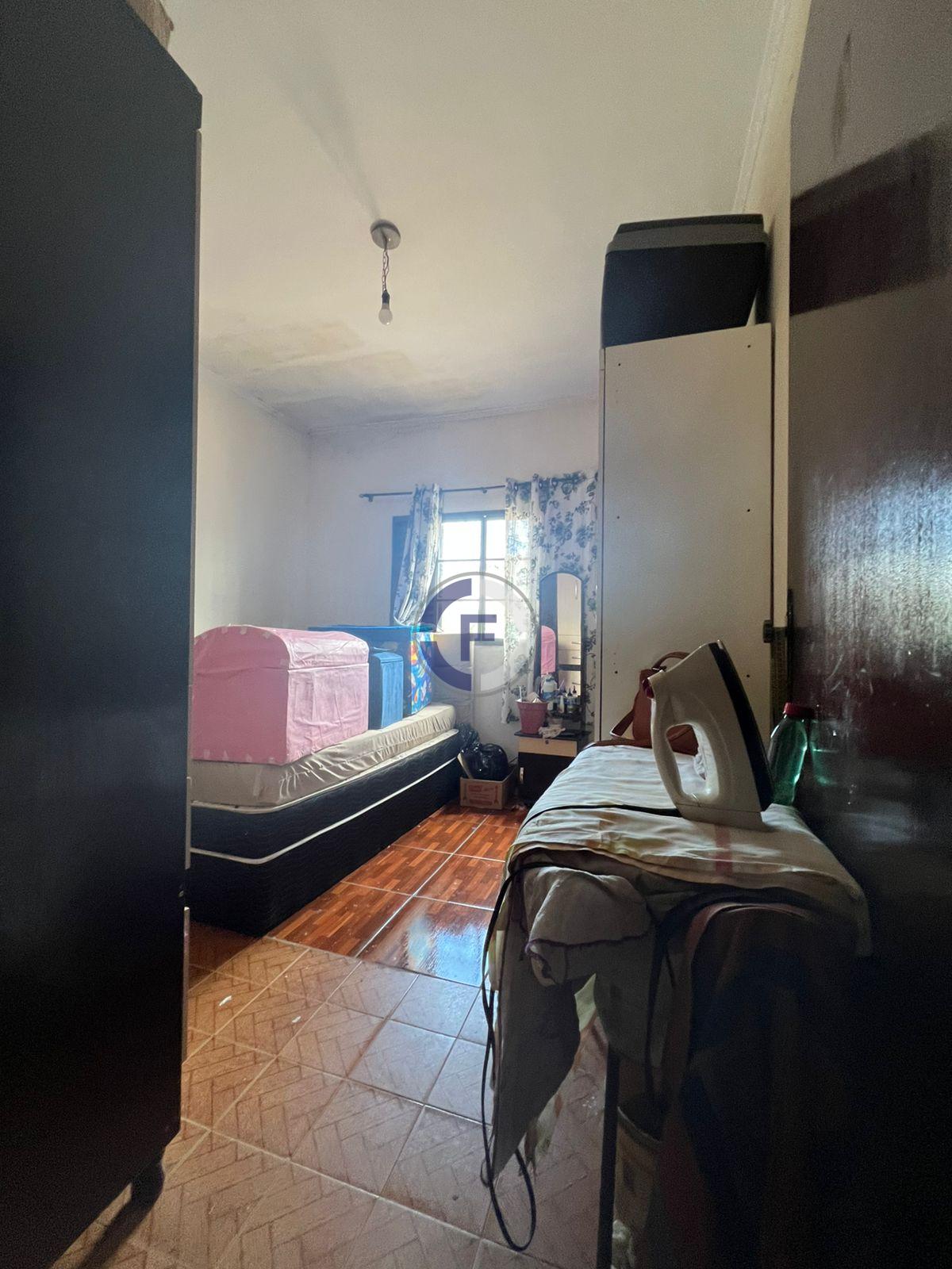 Casa à venda com 2 quartos, sala ampla e garagem espaçosa  op...