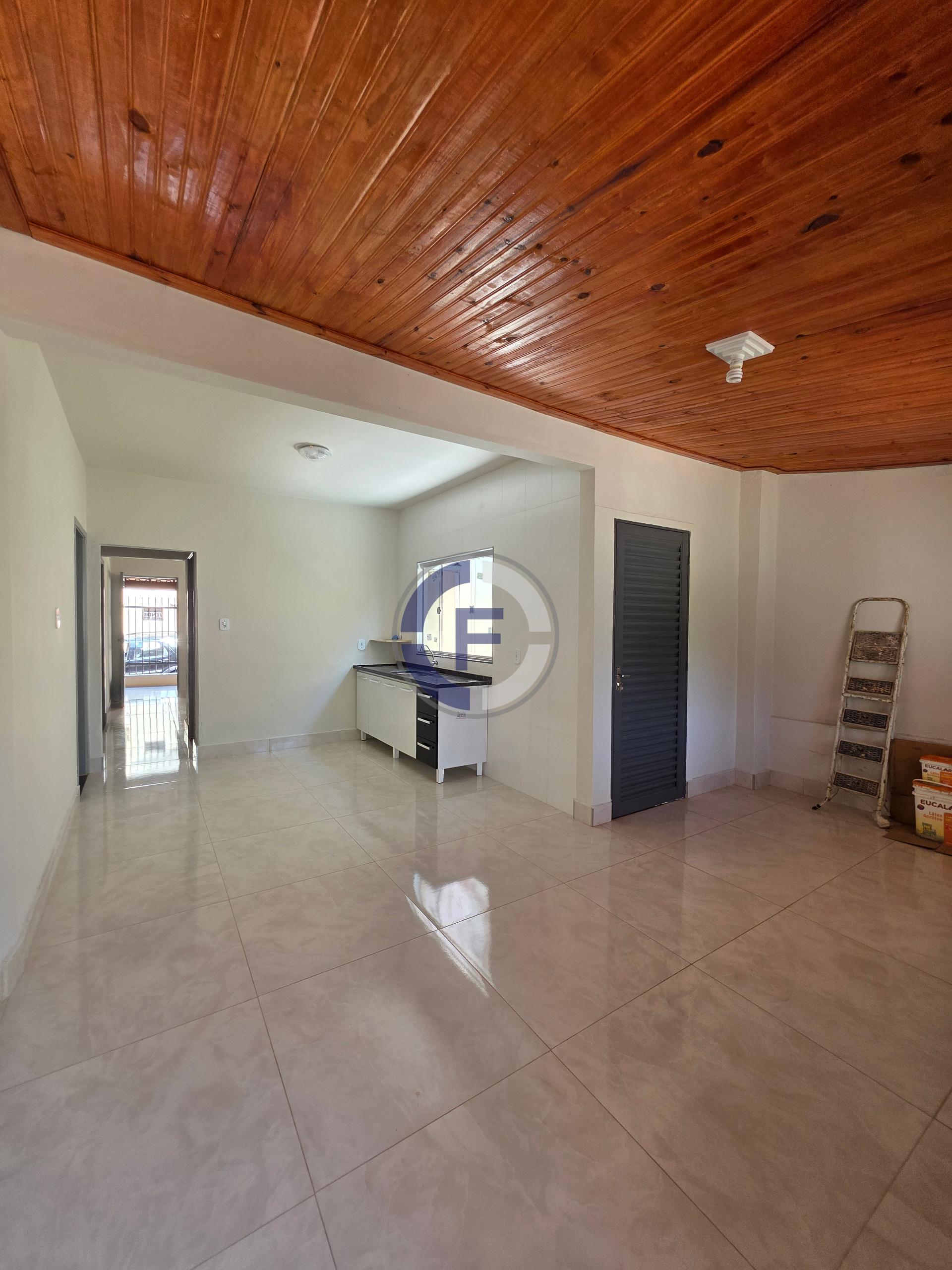 Casa com   com ótimo custo benefício em um dos bairros mais ag...