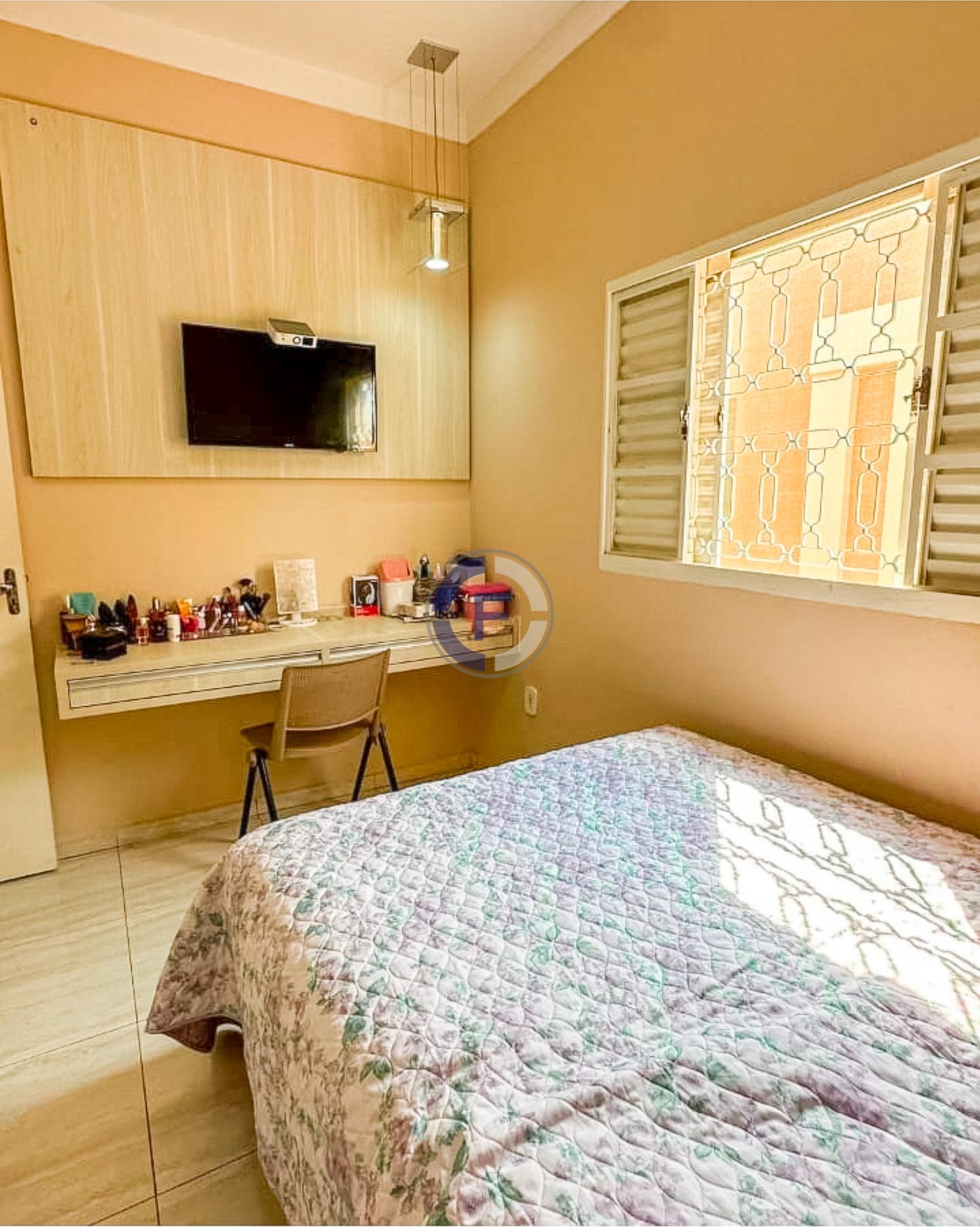 Casa, 2 quartos, 250 m² - Foto 6