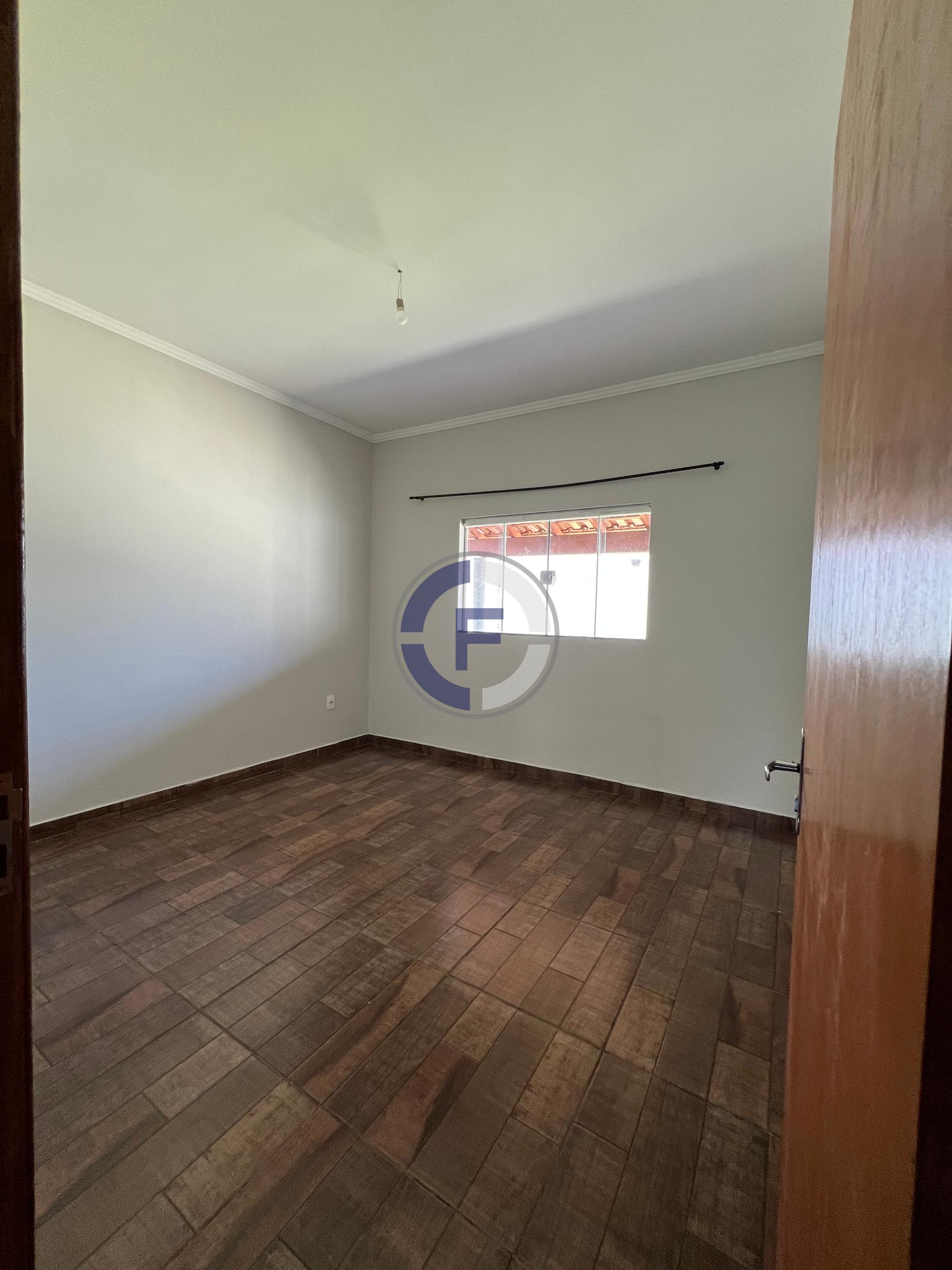 Casa Espaçosa com 2 quartos e Cozinha Americana, Pronta para M...