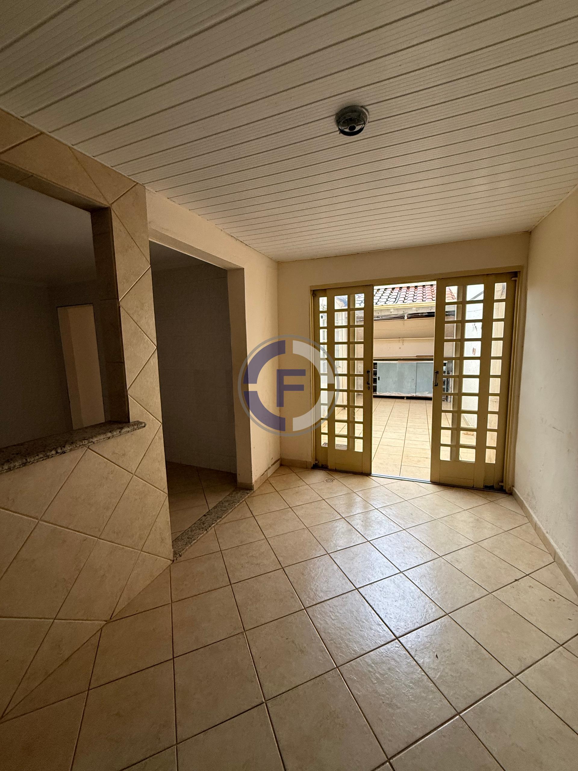 Casa, 3 quartos, 200 m² - Foto 13