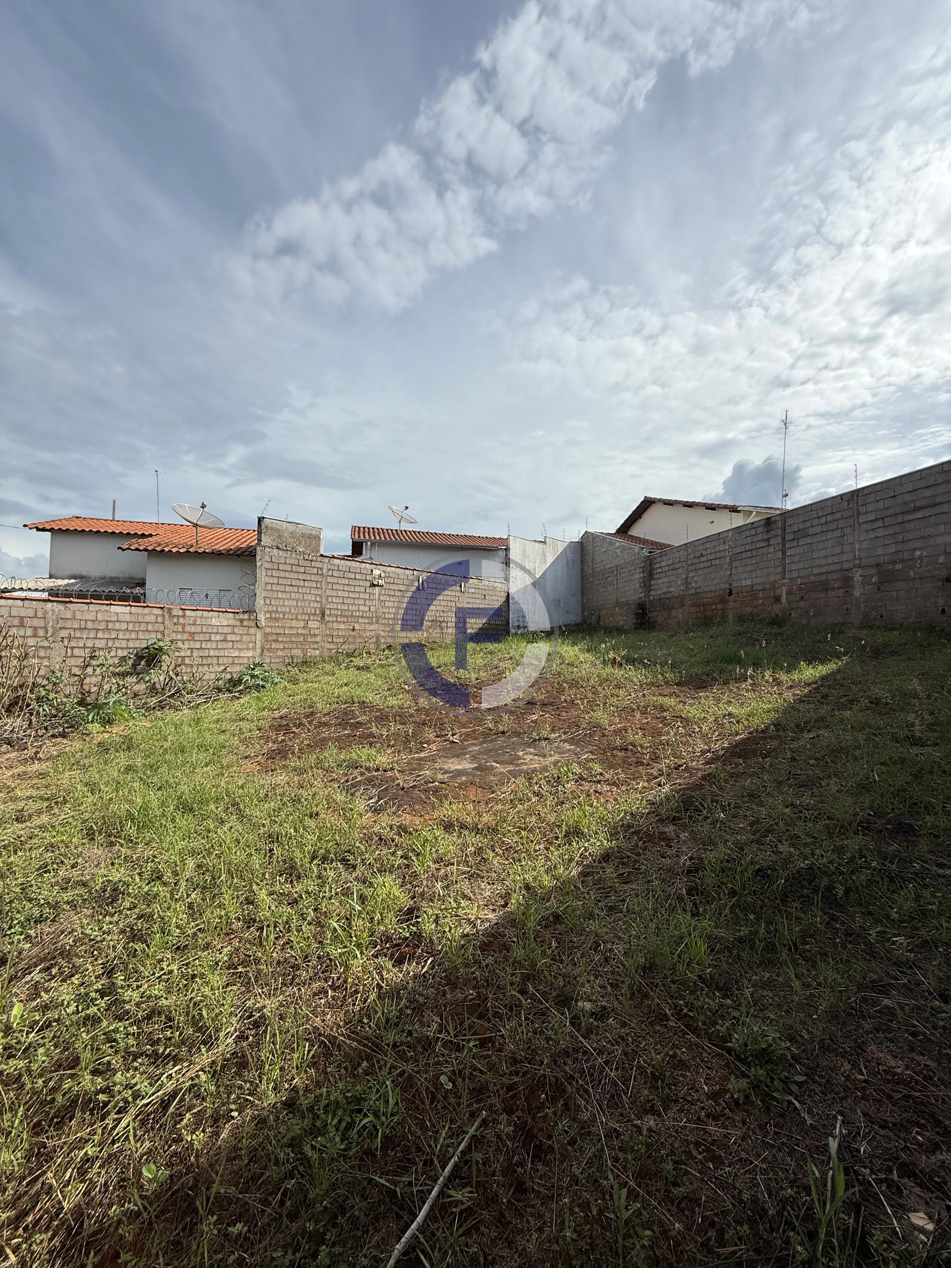 Terreno à venda, Jardim Daniela, SAO SEBASTIAO DO PARAISO - MG