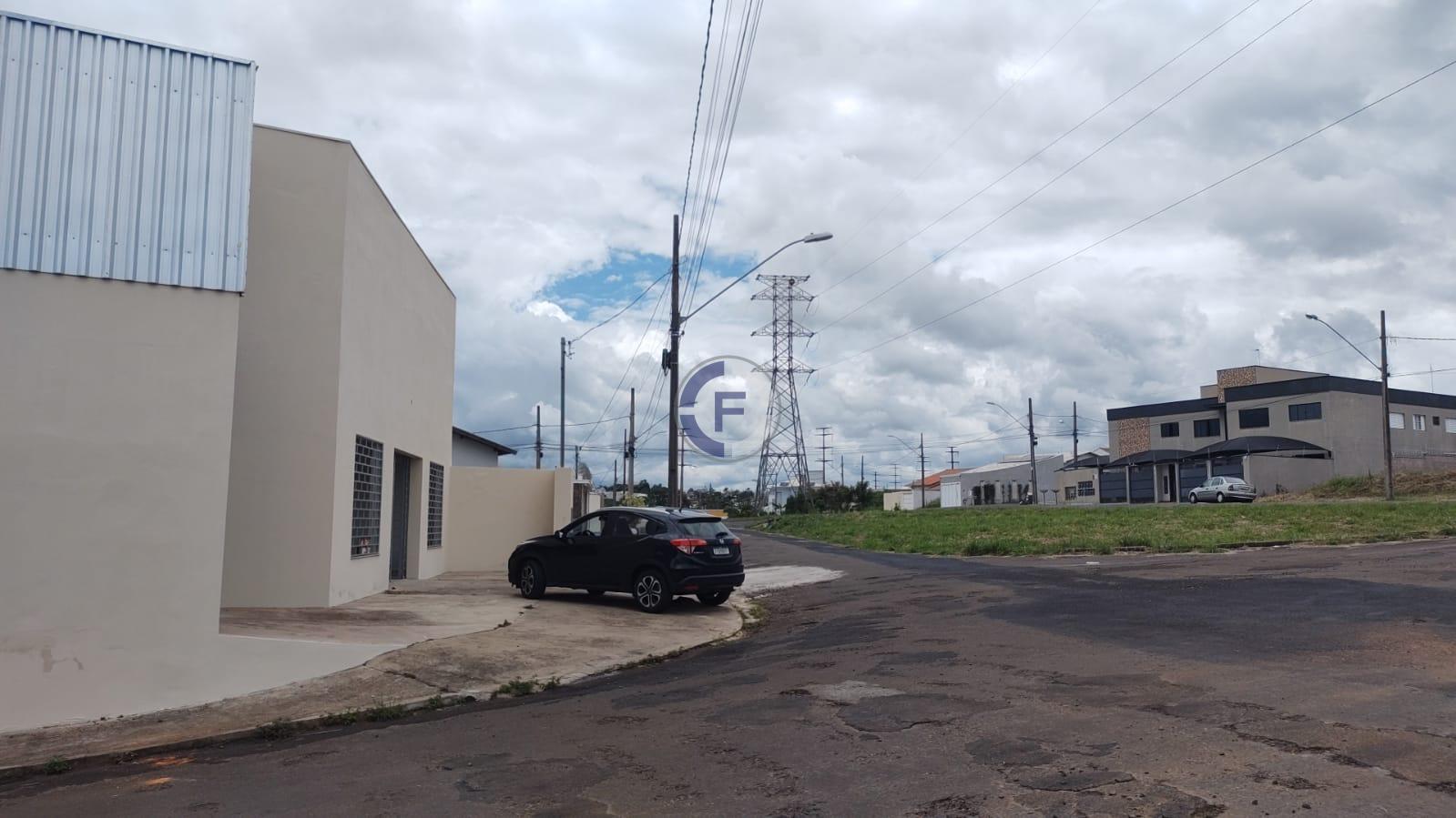 Barracão Comercial em Avenida Principal com 290m , Mezanino e ...