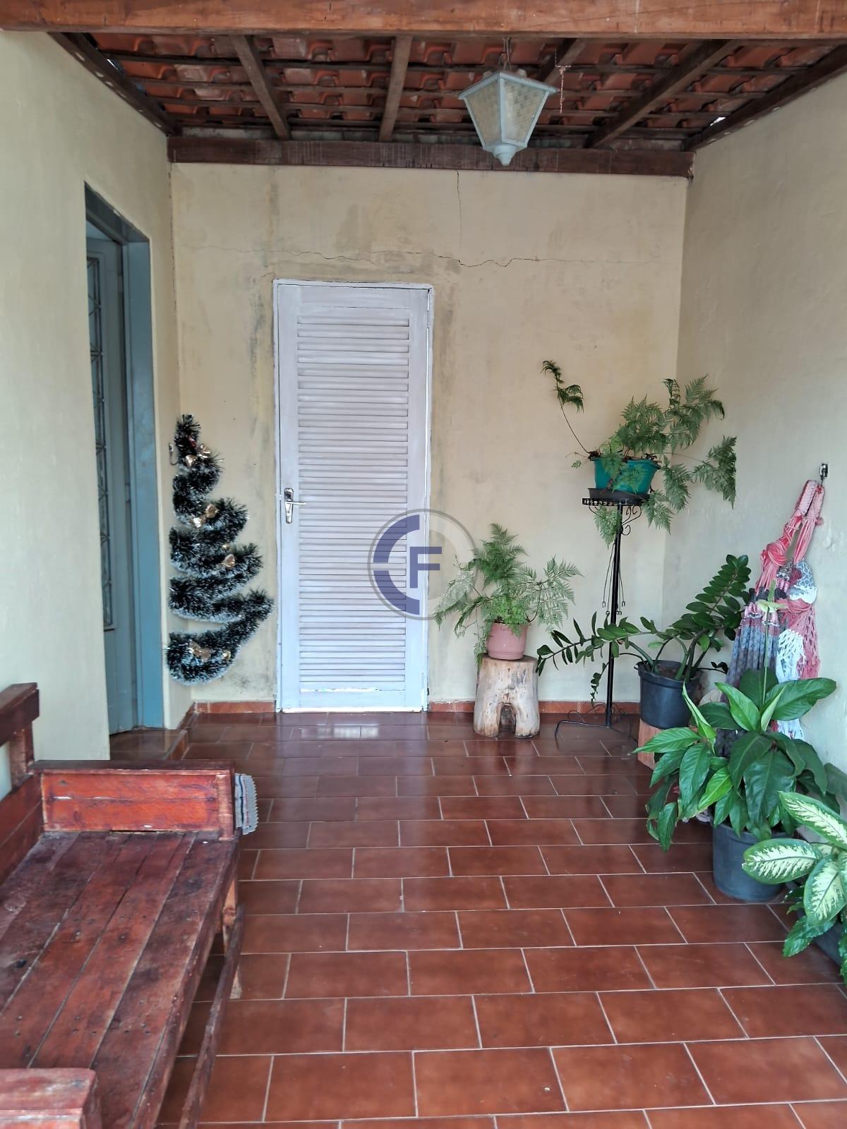 Oportunidade casa próximo ao centro com 4 quartos e quintal a...