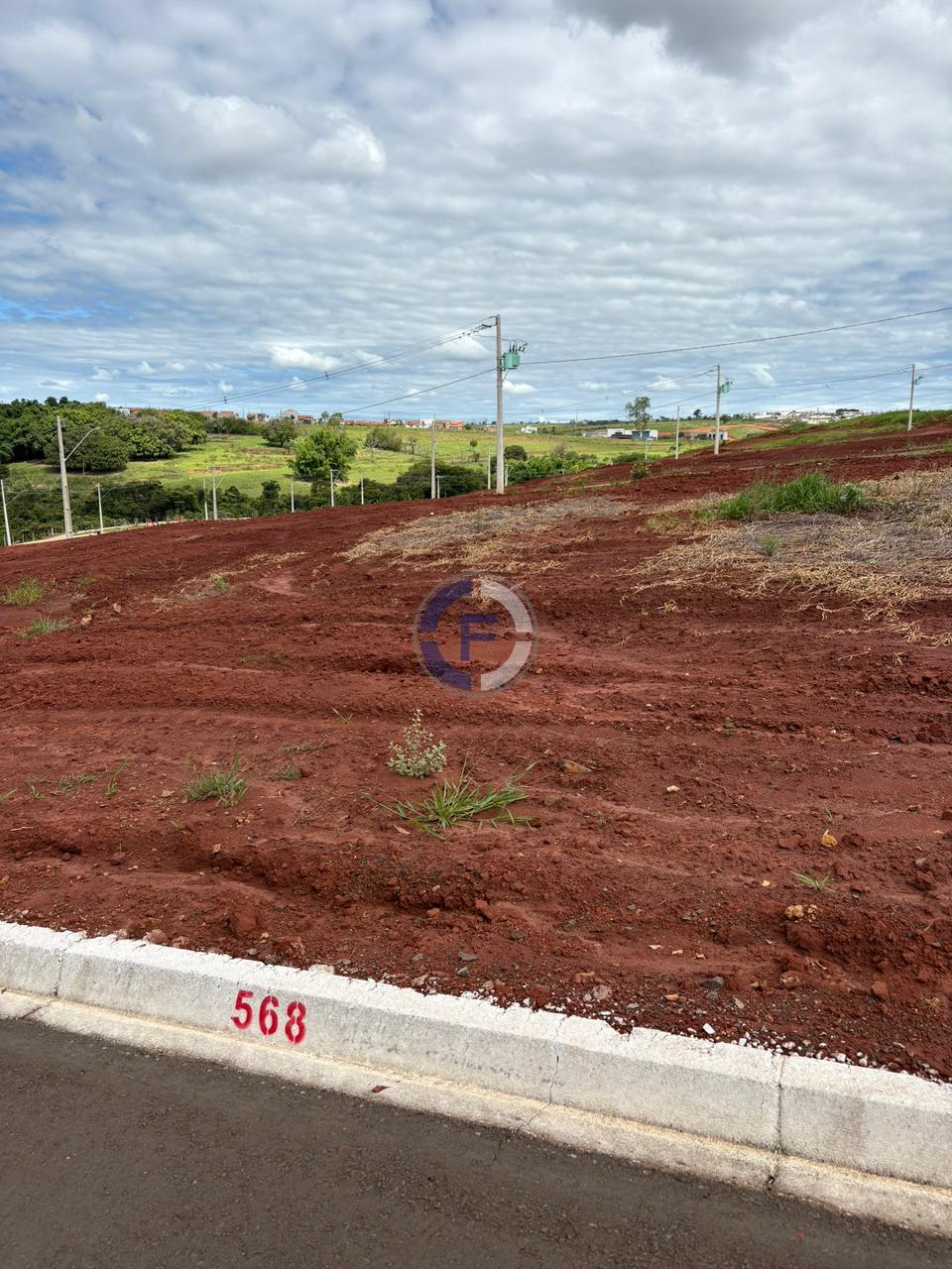 TERRENO DE OPORTUNIDADE BEM LOCALIZADO NO BAIRRO VALE DO SOL-S...