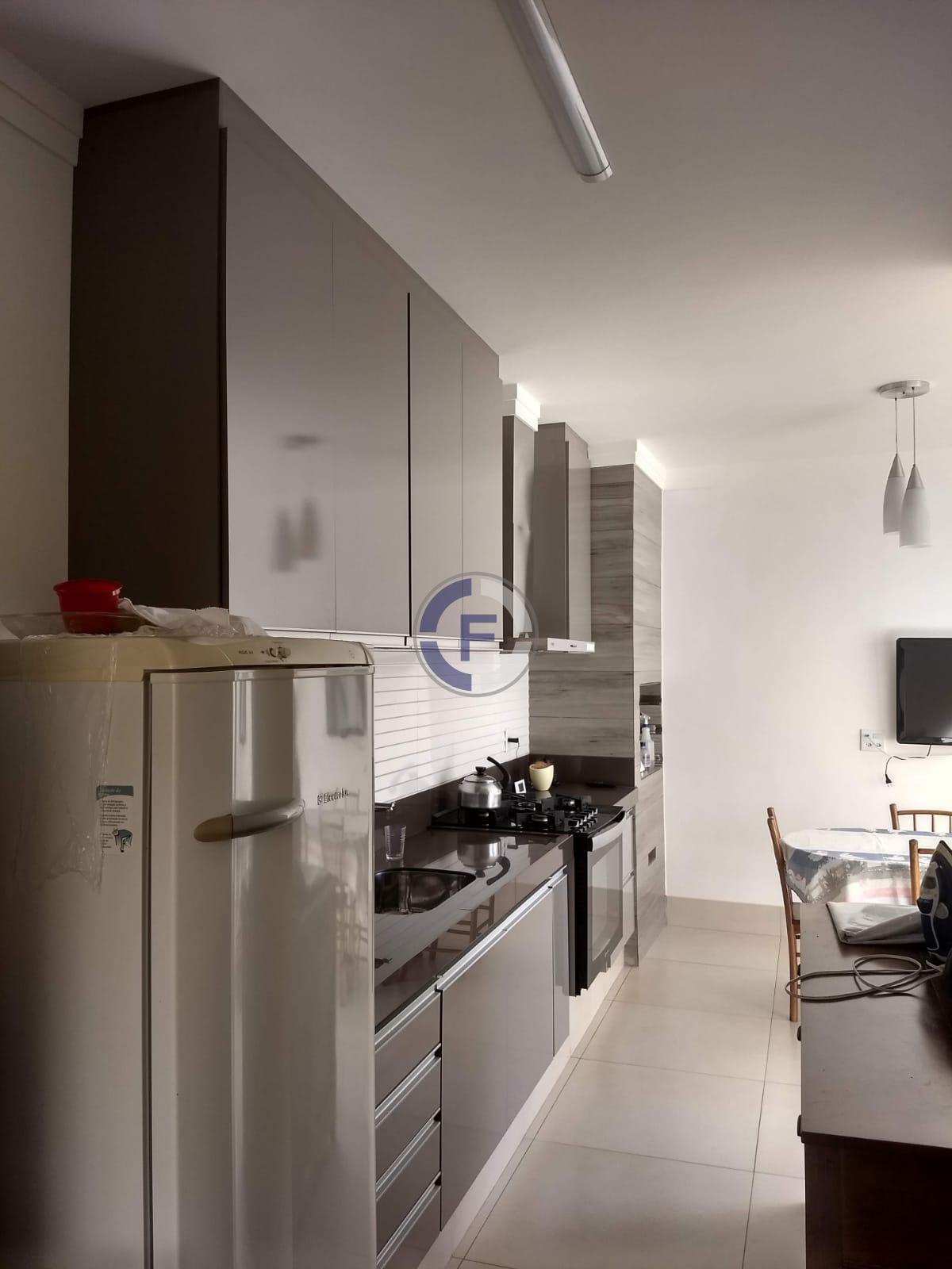 Casa Jardim Coolapa - Ambientes amplos em bairro nobre da cida...