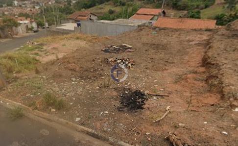 OTIMO TERRENO COM BOA LOCALIZACAO NO BAIRRO BELVEDERE-SAO SEBA...