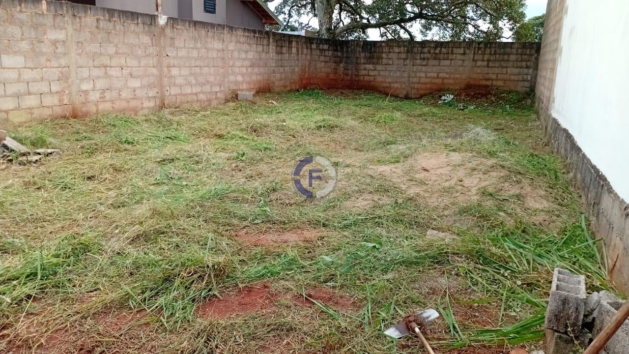 Terreno 162m à venda murado com portão e padrão bifásico - Dia...