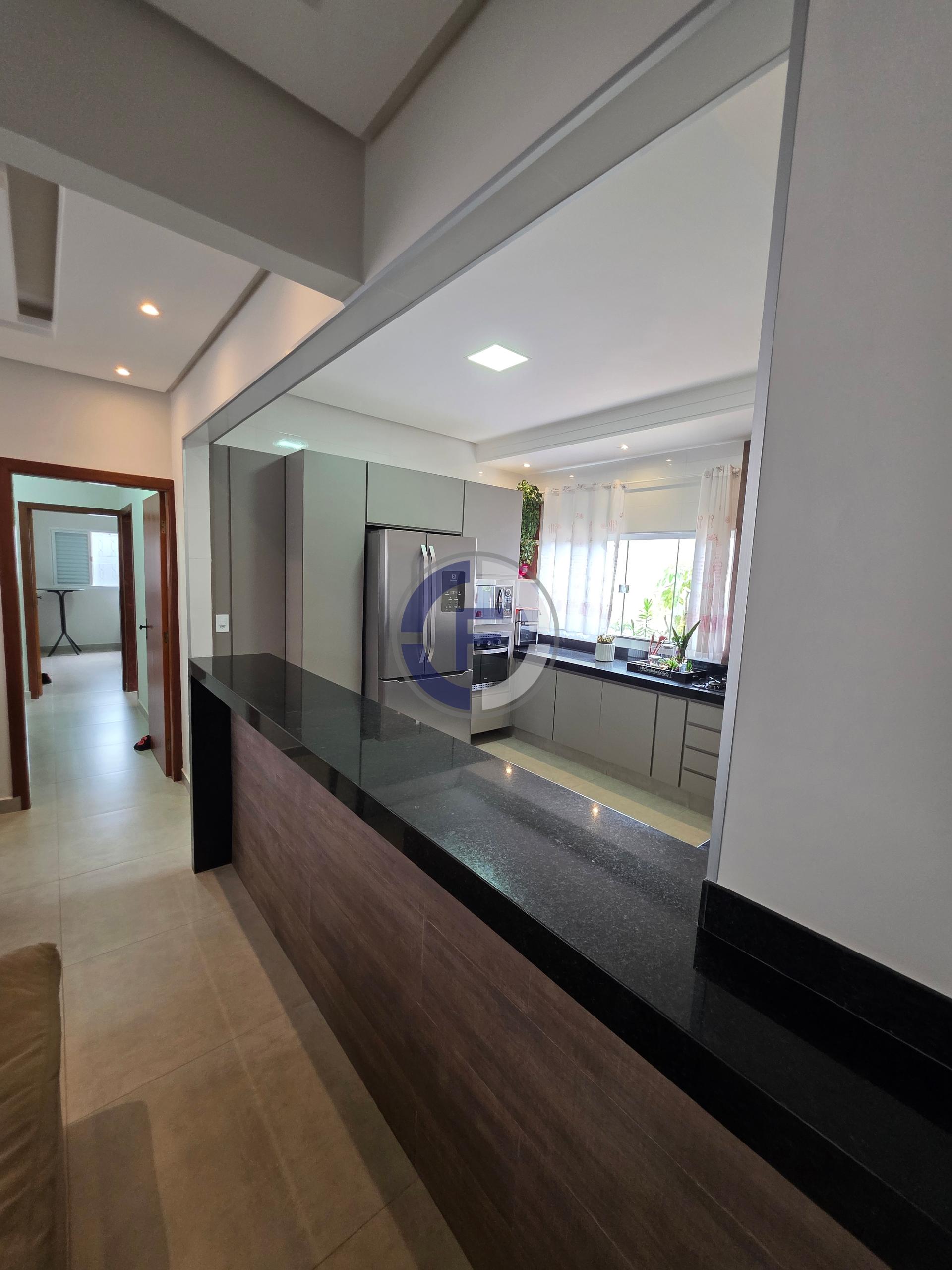 Casa à venda, Centro, SAO SEBASTIAO DO PARAISO - MG COM ESPAÇO...