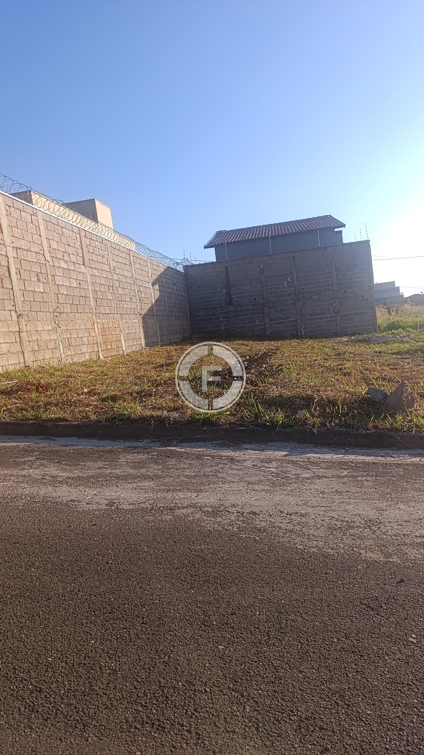 Terreno, 200 m² - Foto 1