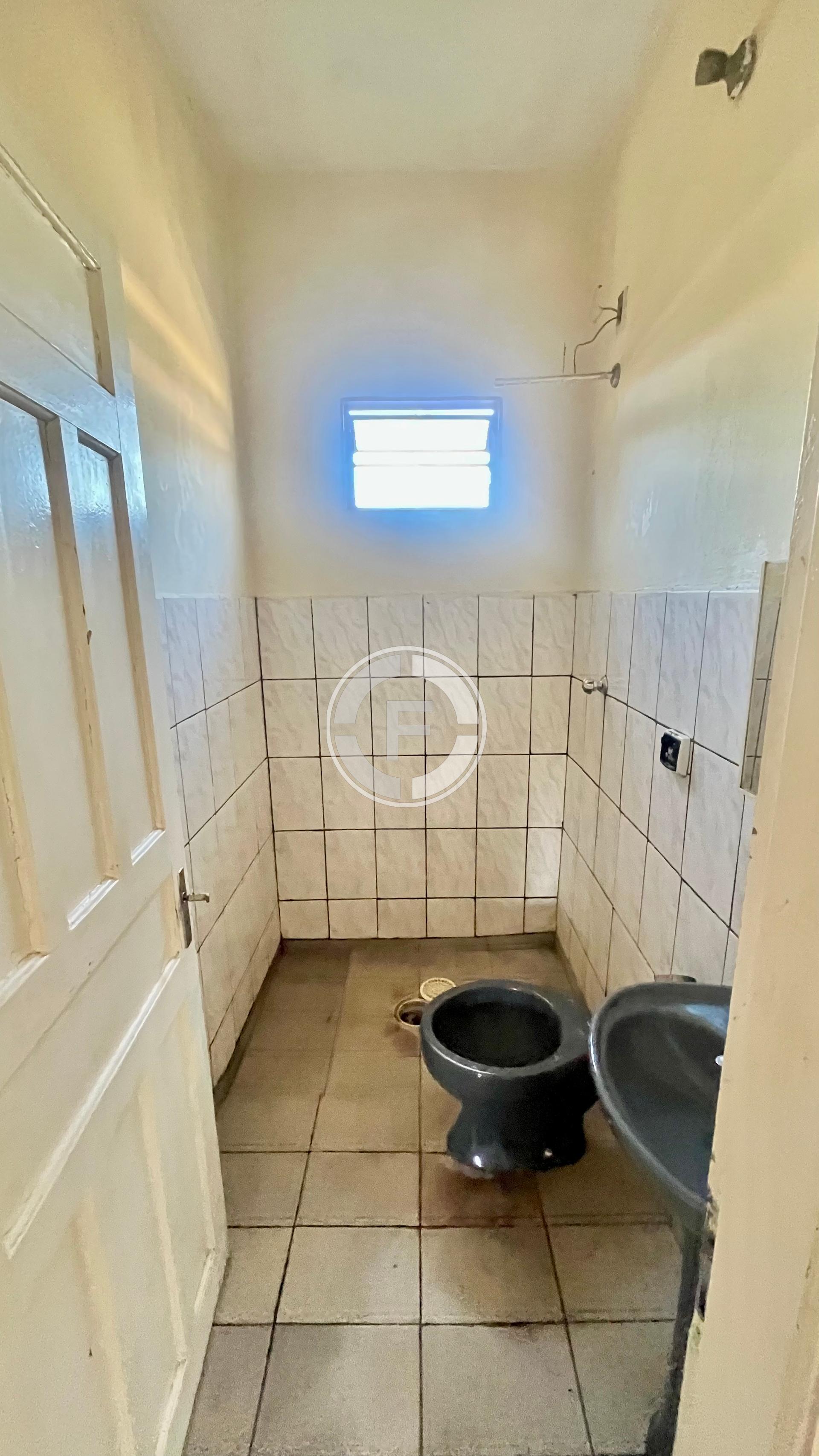 Casa à venda no bairro Jardim das Acácias por apenas R$ 195 mil