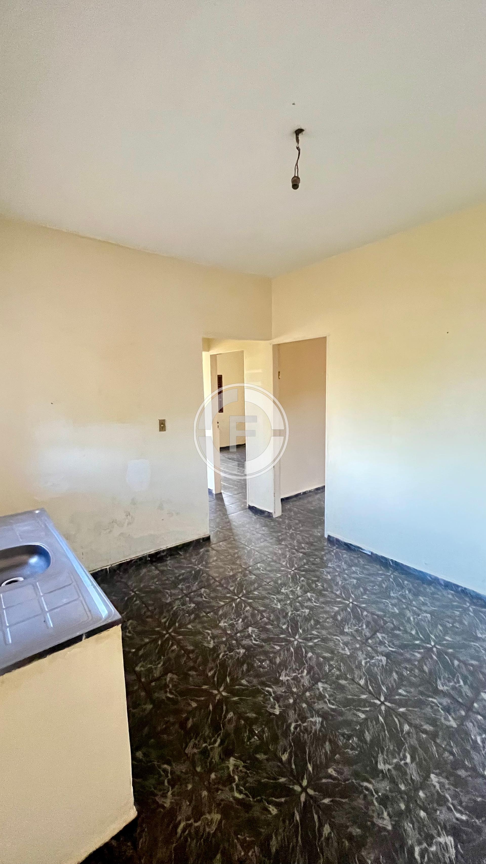 Casa à venda no bairro Jardim das Acácias por apenas R$ 195 mil