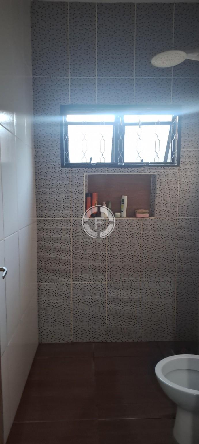 Casa no Jardim  Diamantina  com 3 quartos e ótima  localização
