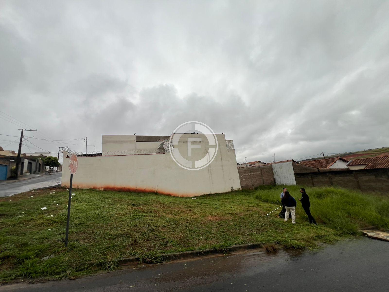 Terreno à venda, SAO SEBASTIAO DO PARAISO - MG