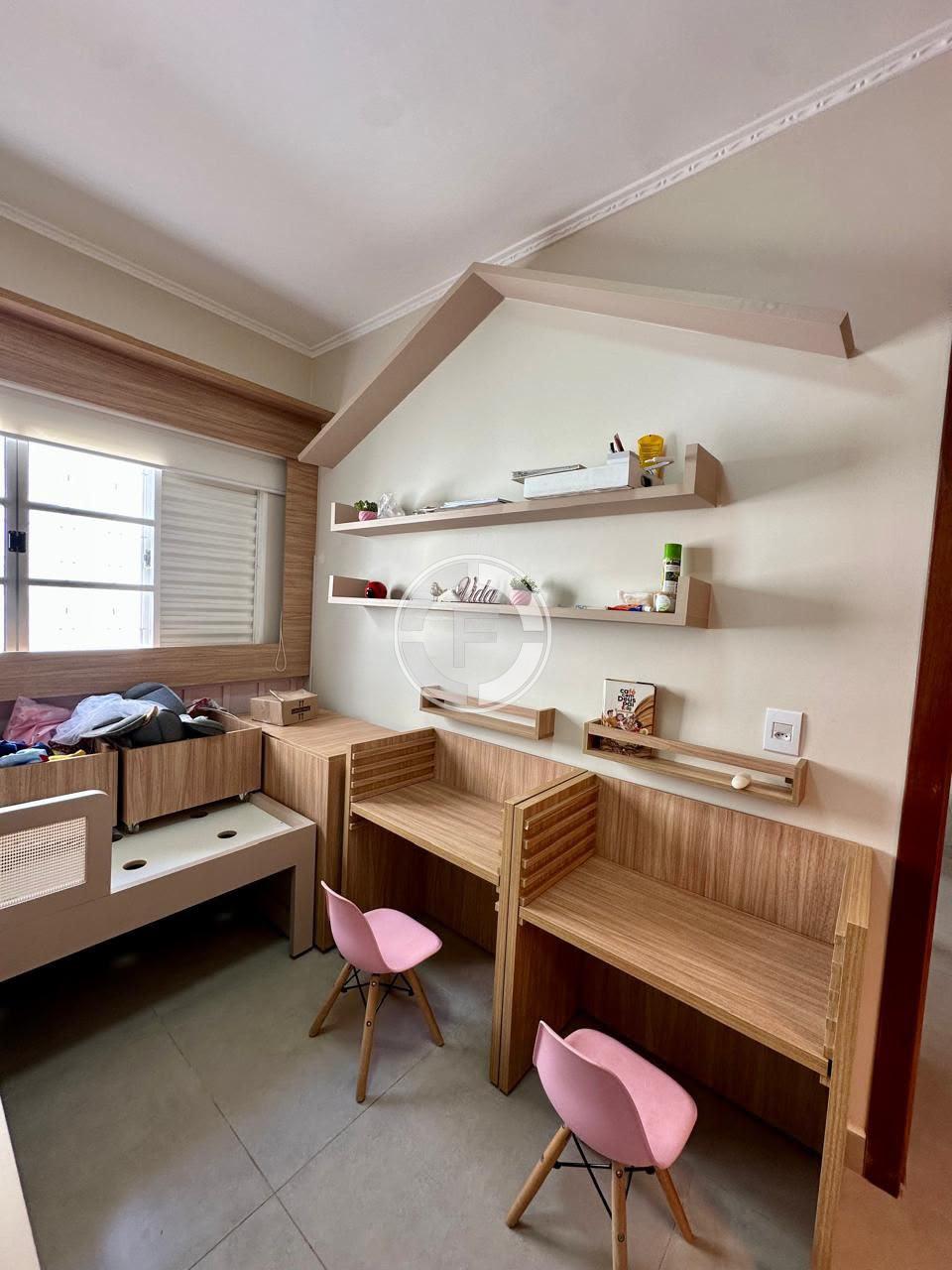 Linda Casa no Vila Verde com Suíte, Móveis Planejados e Gourmet