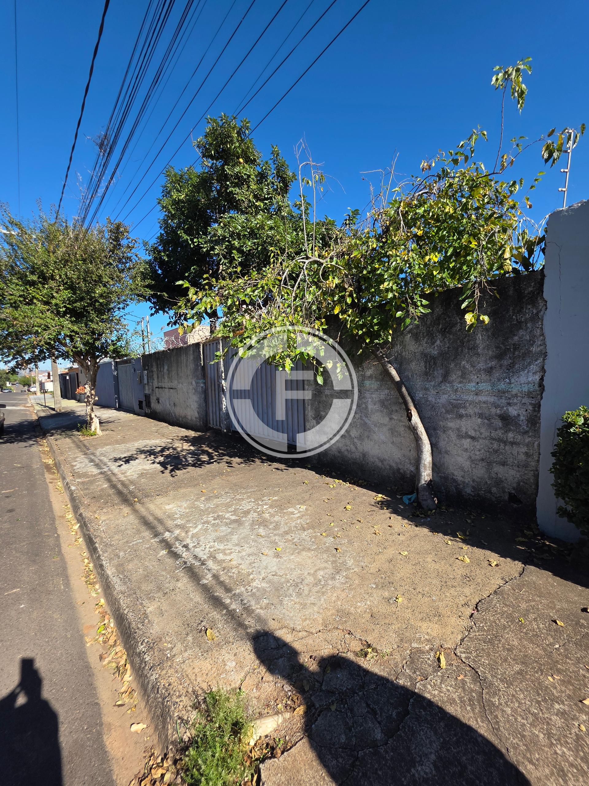 Terreno, 305 m² - Foto 1