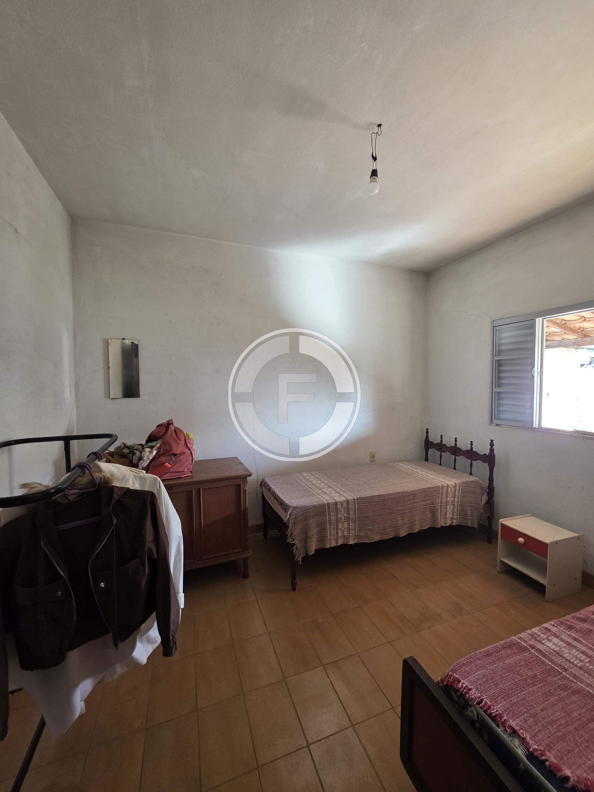 Casa, 2 quartos, 300 m² - Foto 1