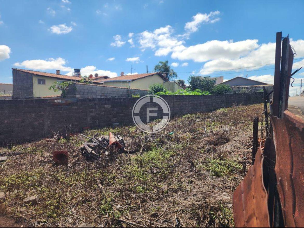 Terreno Murado de 168 m² em Localização Valorizada No São Judas