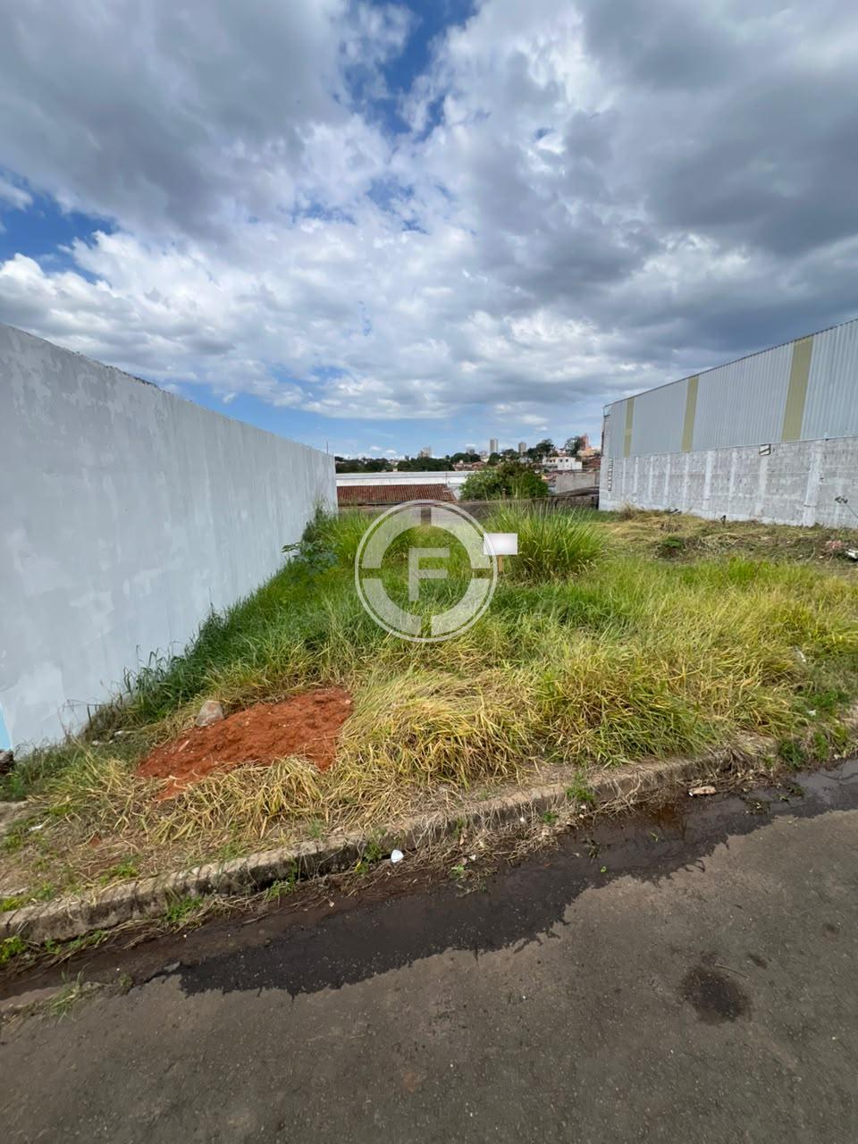 Terreno, 213 m² - Foto 1
