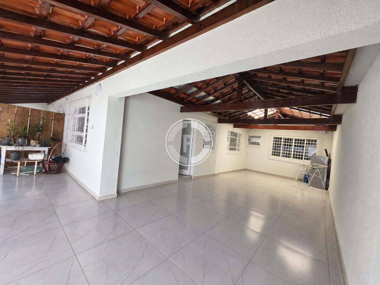 Casa, 3 quartos, 250 m² - Foto 1