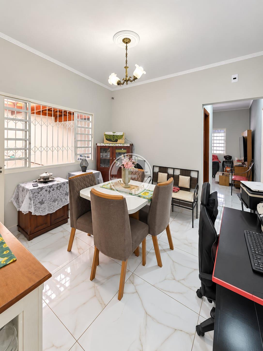 Casa, 3 quartos, 250 m² - Foto 2