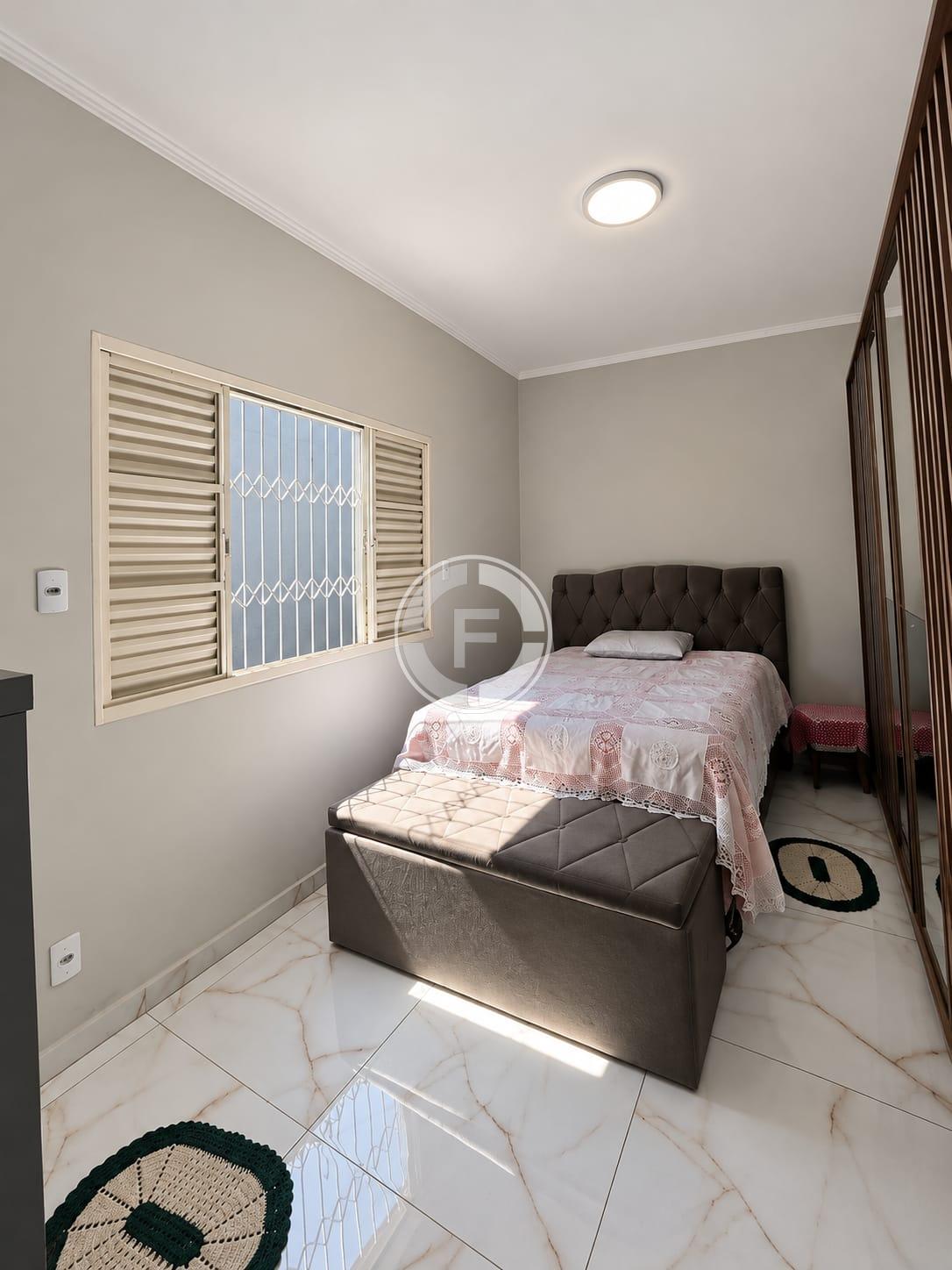 Casa, 3 quartos, 250 m² - Foto 4