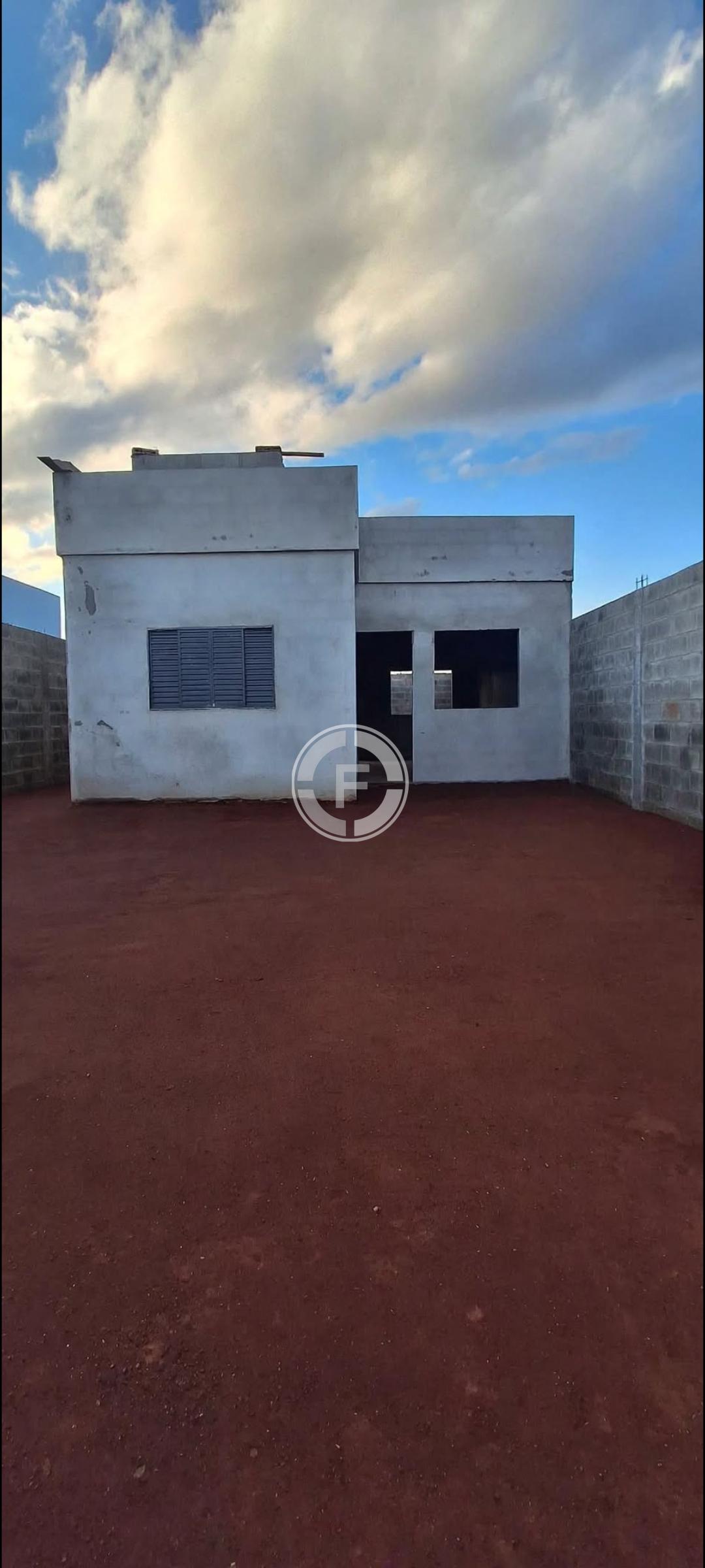 Casa dois quartos , localização  privilegiada.