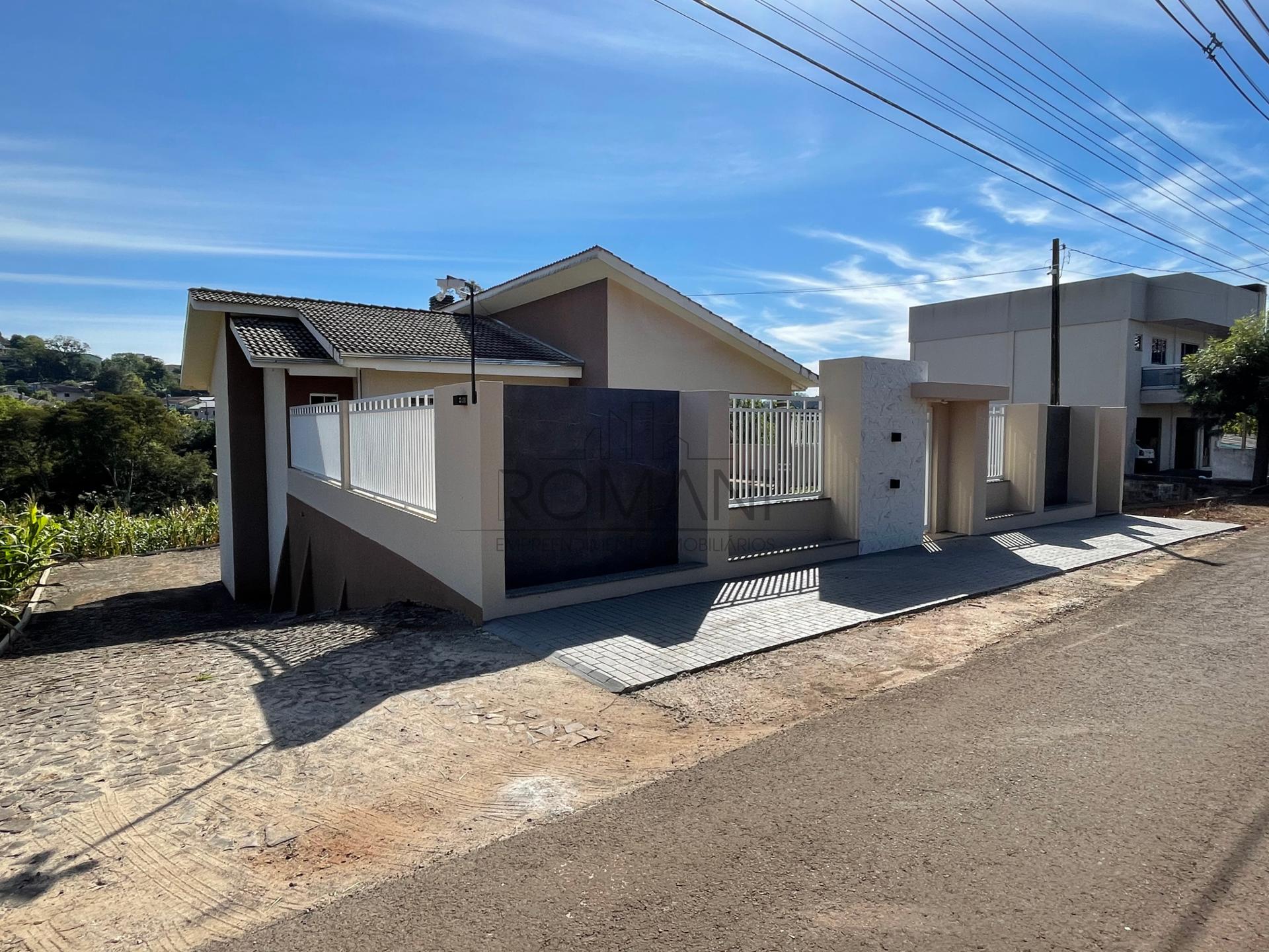 Sobrado em dois vizinhos