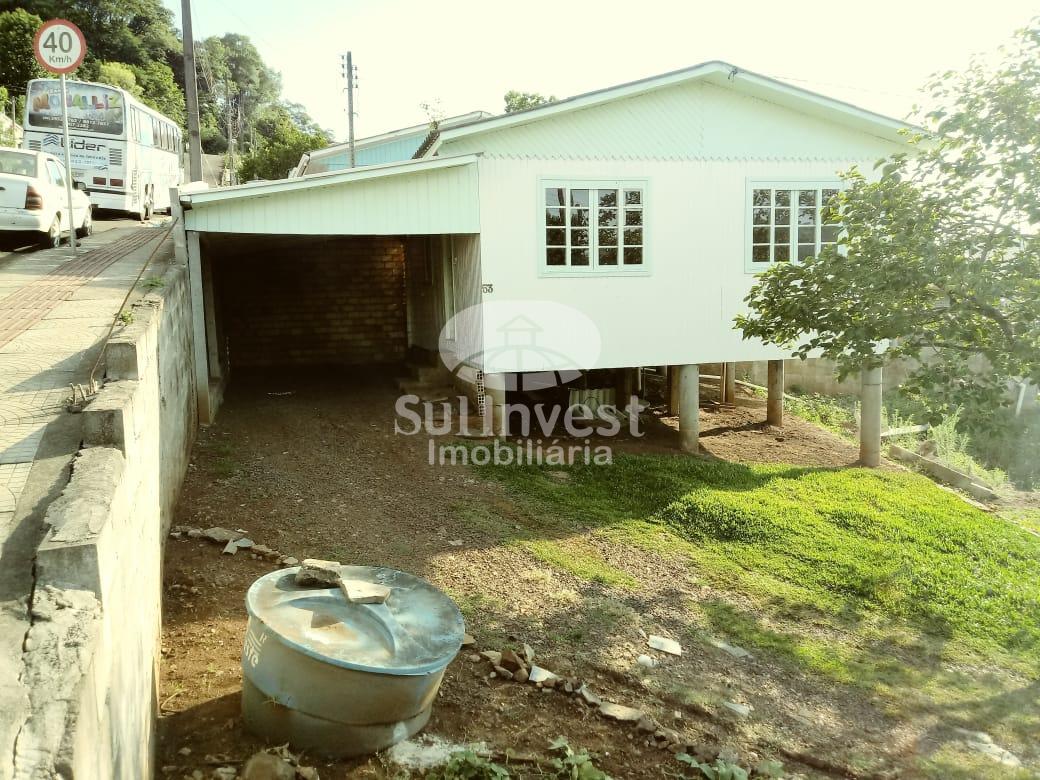Terreno à venda com 500m  e casa em madeira de 48m , Bairro Ga...