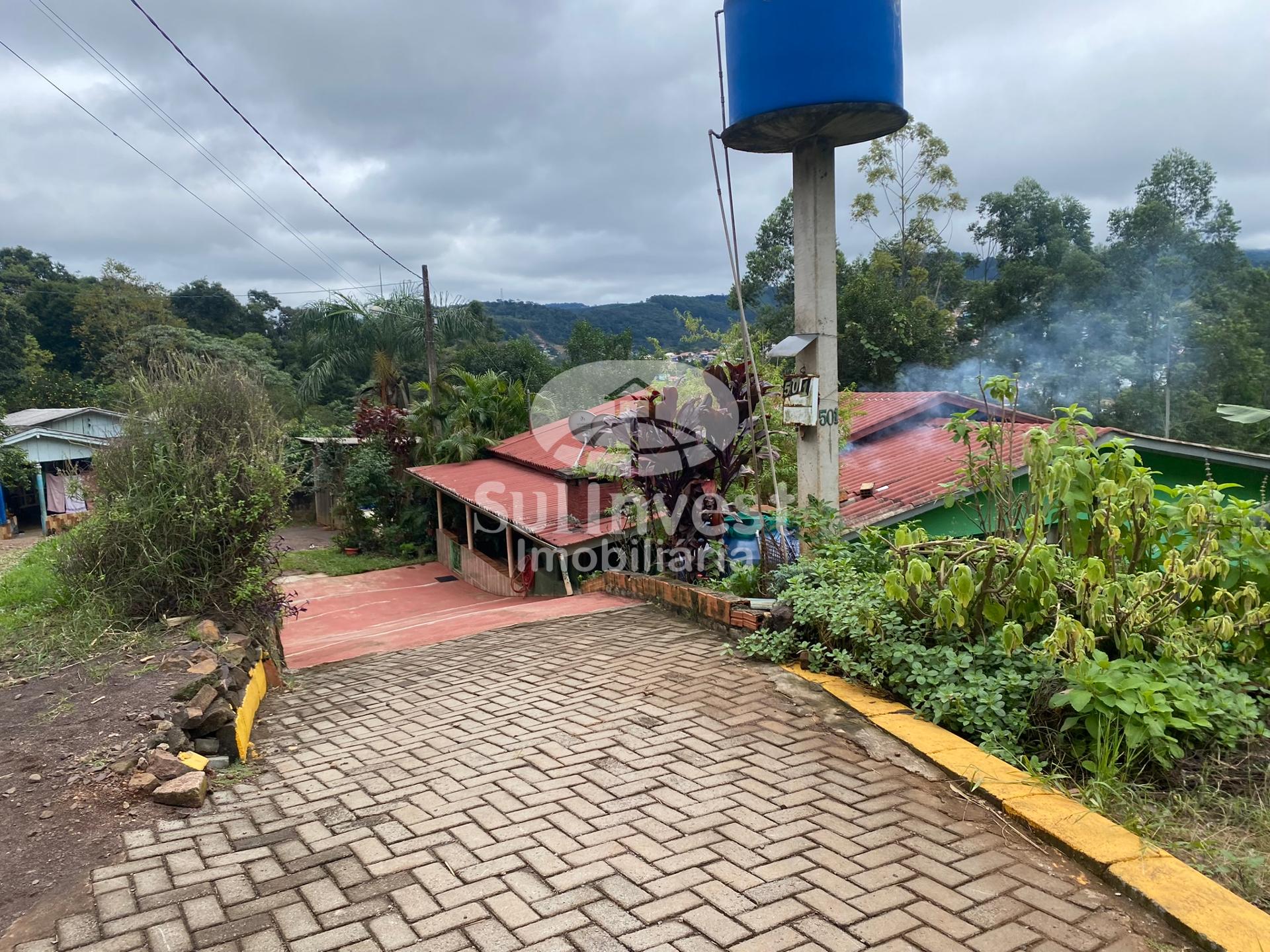 Casa à venda com terreno amplo, bairro NITERÓI, saída para Lin...