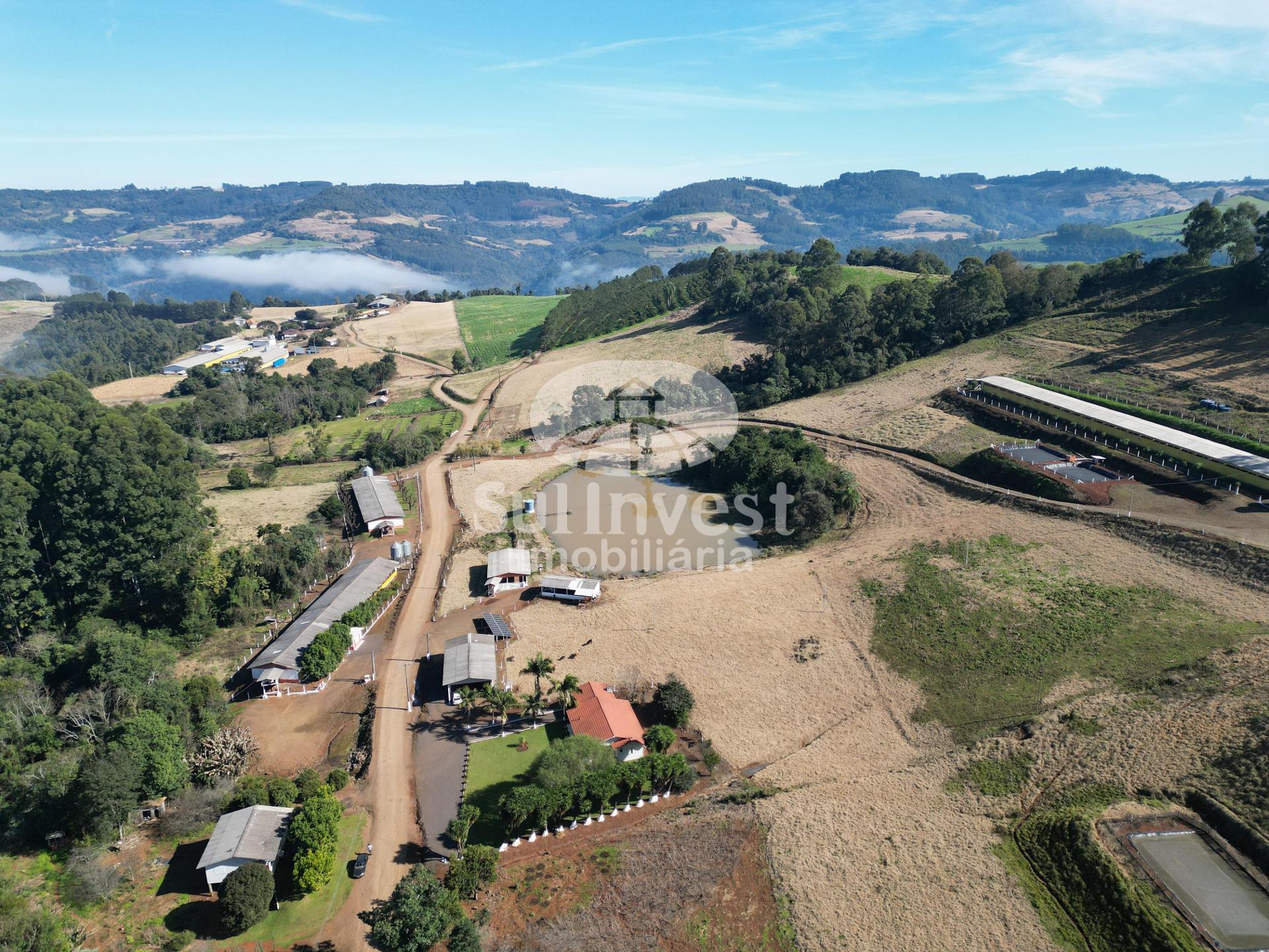 Propriedade rural disponível para venda com área total de 12,5...