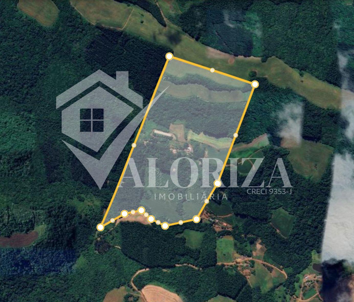 Vende se Propriedade rural com ?rea de 30 hectares. Linha Sagr...