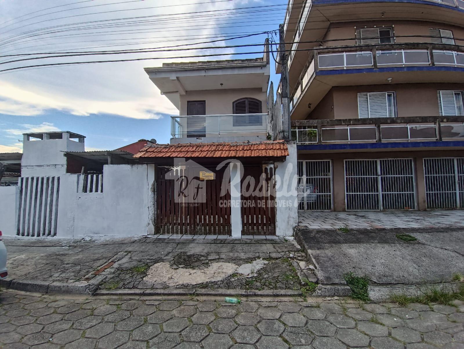 Sobrado para locação mensal com 03 dormitórios, PONTAL DO PARANA - PR