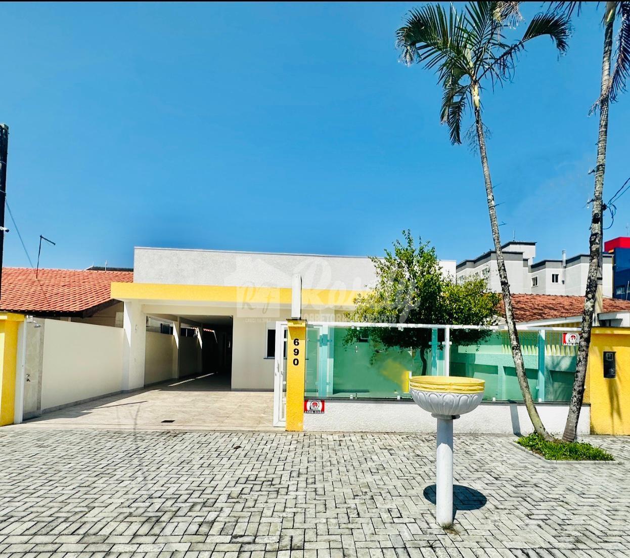 Casa com 360m  de área total à venda, Balneário Betaras, MATINHOS - PR