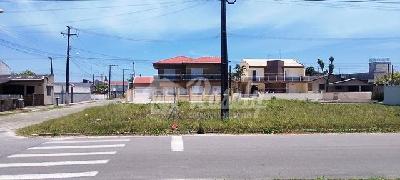 Terreno BEIRA MAR, de esquina situado no Balneário Leblon, medindo 487,04 m  