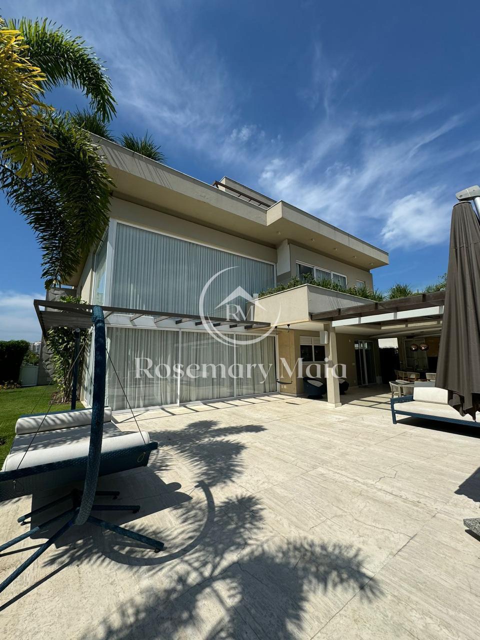 Casa Alto Padrão no Alphaville Barra da Tijuca | 5 Suítes | 17...