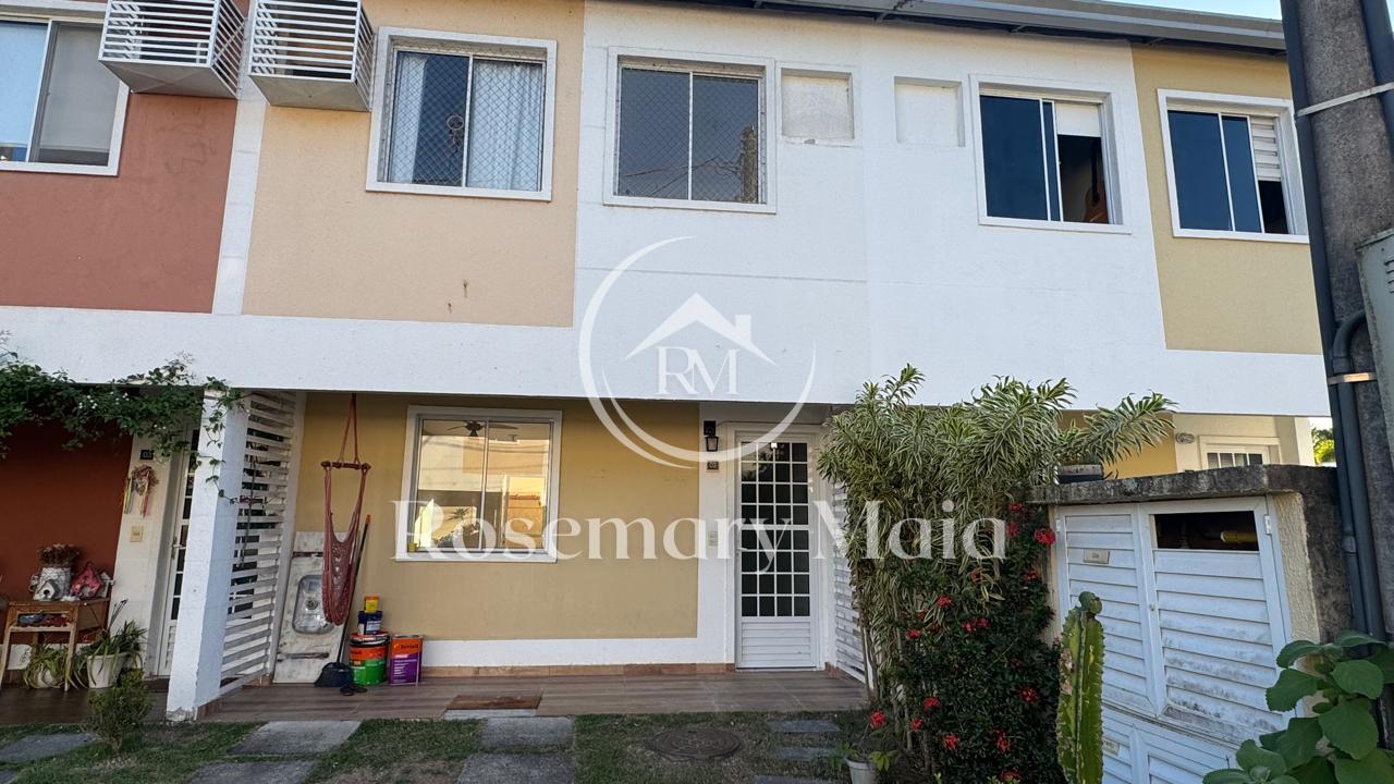 Casa duplex 3 quartos em Vargem Pequena - Condomínio completo