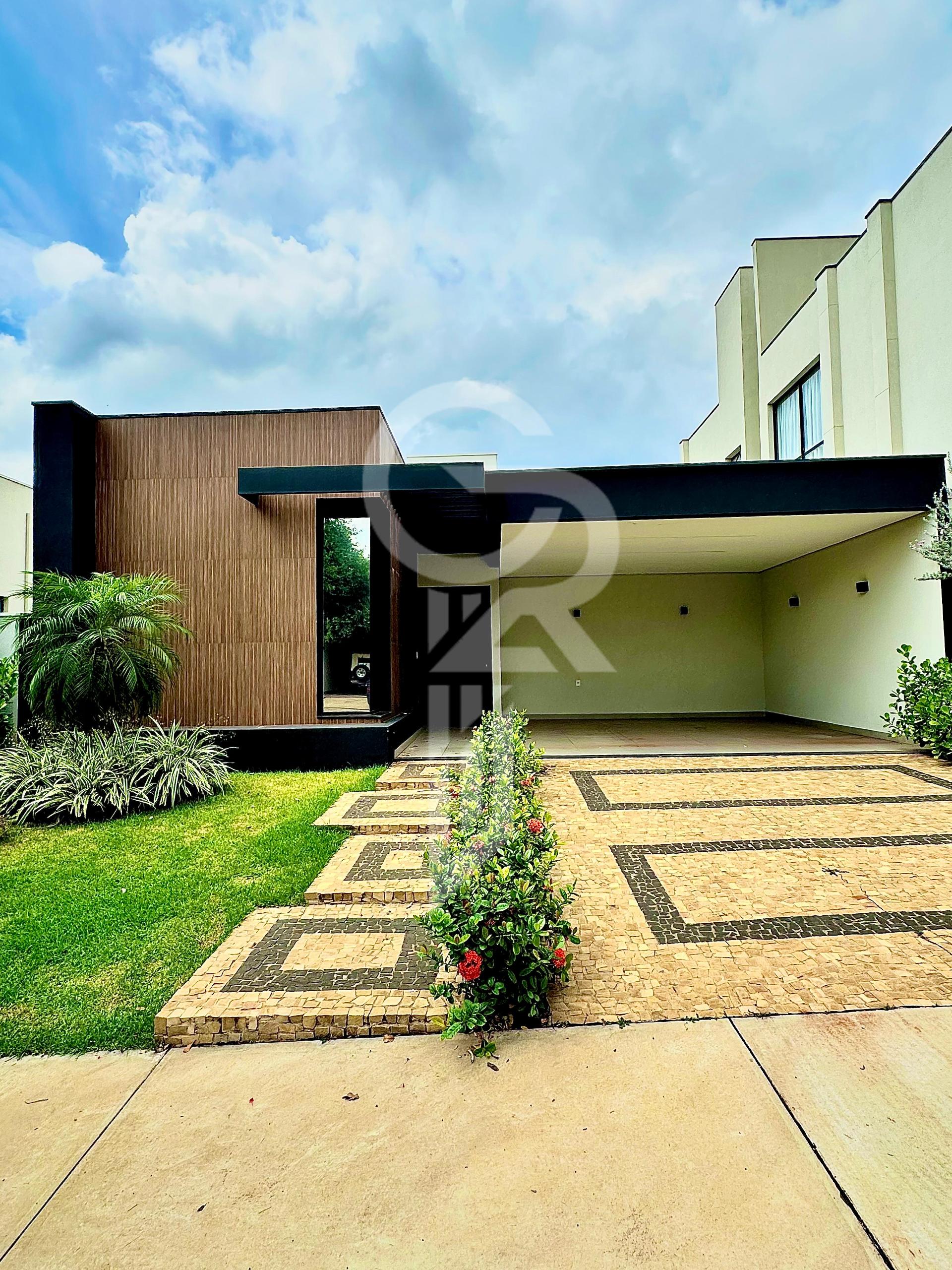 Casa com 3 suítes e piscina no Portal das Tipuanas