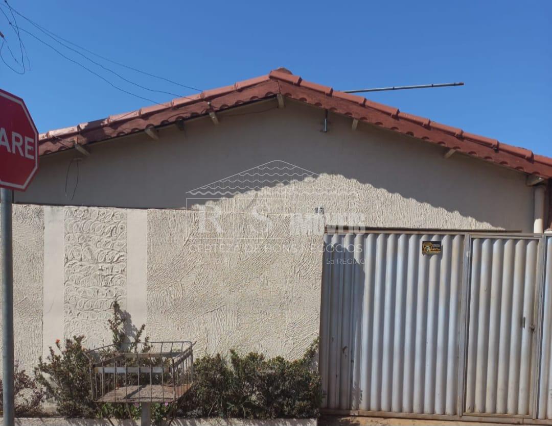 VENDA CASA SETOR GOBATO, RUA ALMIRANTE BARROSO, 3 QTS, QUINTAL