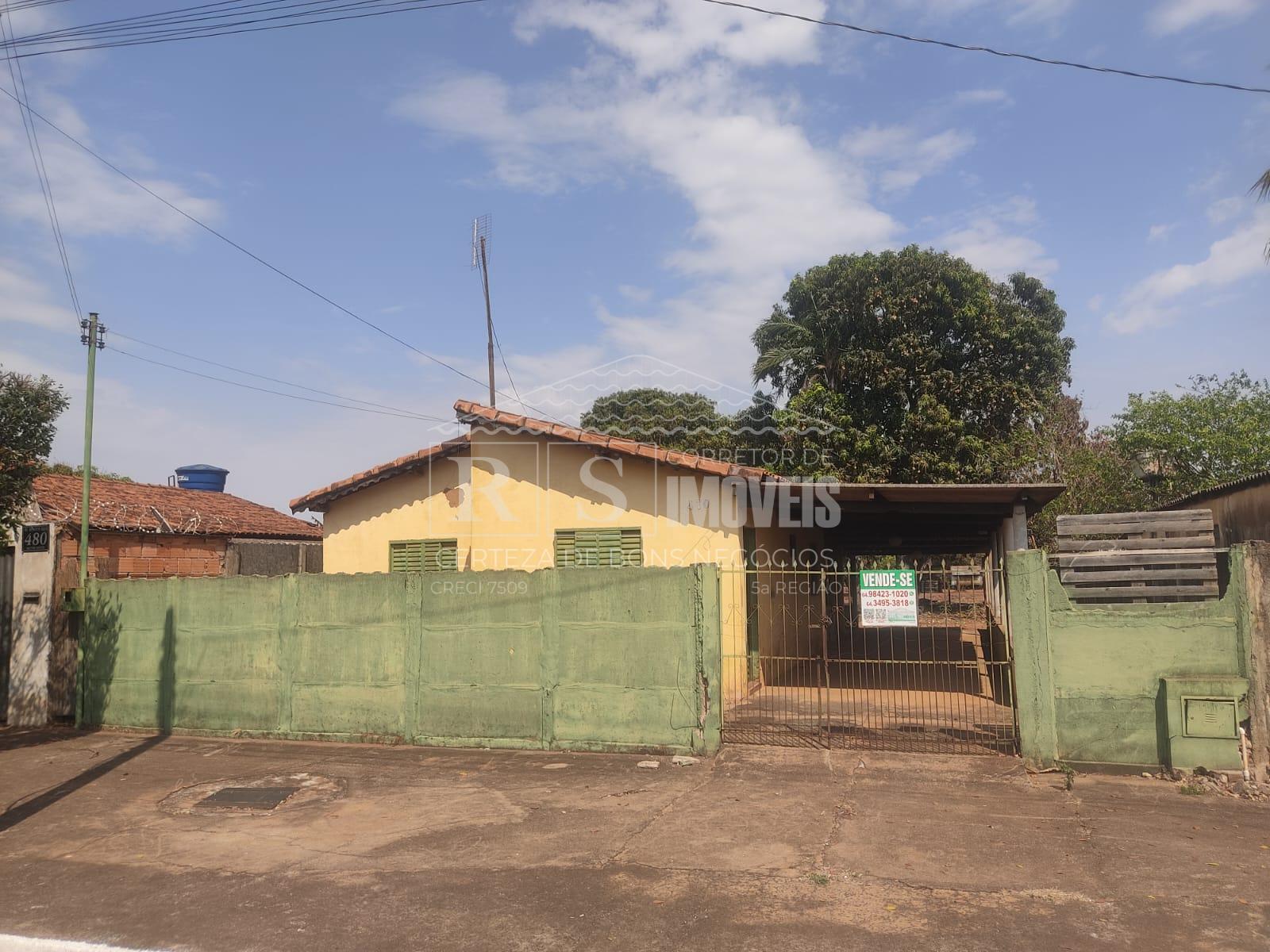 Casa Simples á Venda   Setor Oeste - 03 Quartos  Terreno 13 X 30